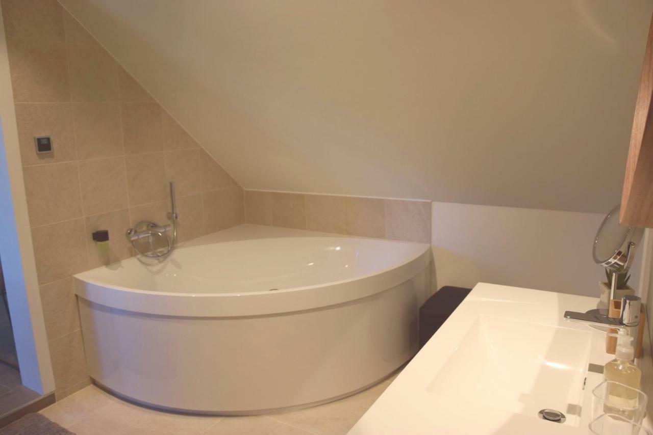 B&B De Nootelaer Meldert Bagian luar foto
