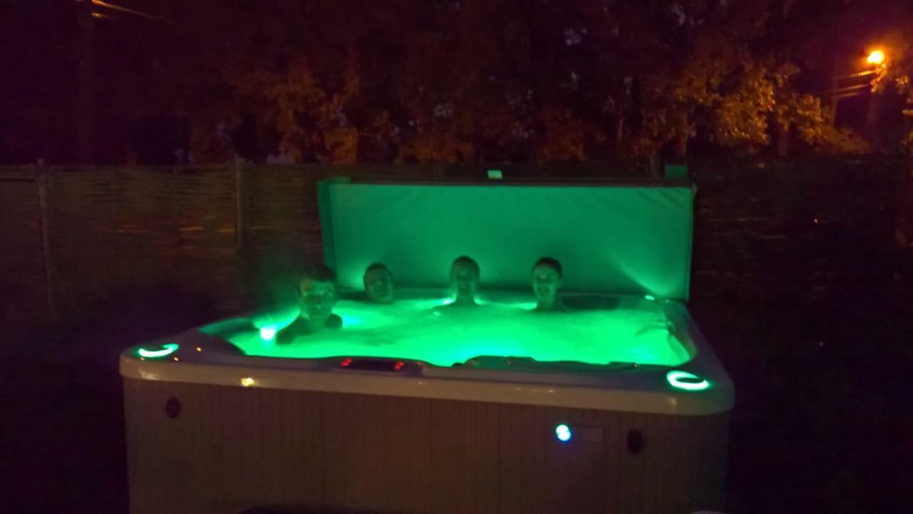 B&B De Nootelaer Meldert Bagian luar foto